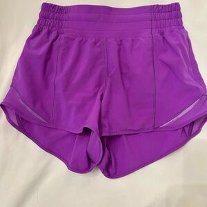 lululemon athletica Vibrant Purple 2.5 high rise hotty hot shorts